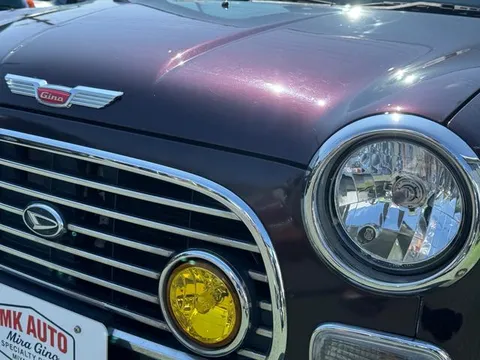 Daihatsu Mira Gino