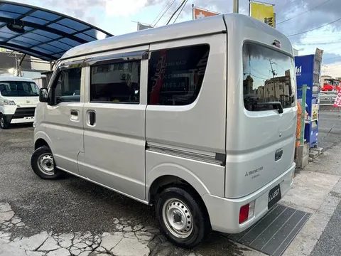 Mitsubishi Minicab Van