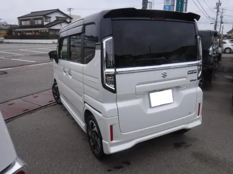 Suzuki Spacia Custom