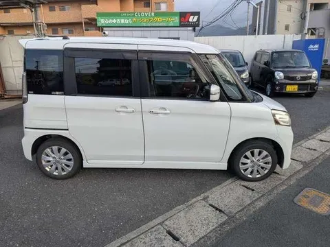 Suzuki Spacia Custom