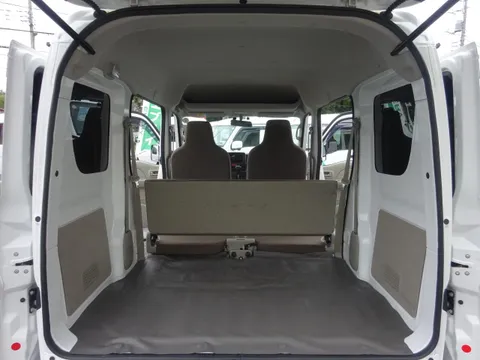Nissan Clipper