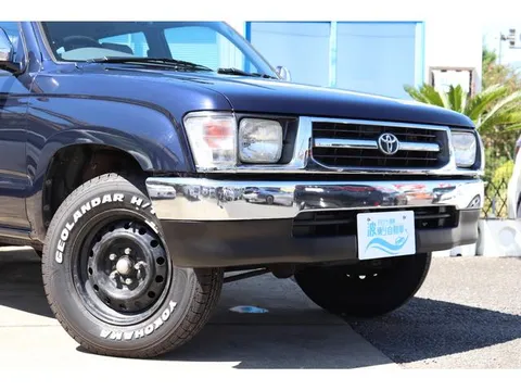 Toyota Hilux Sports Pick Up