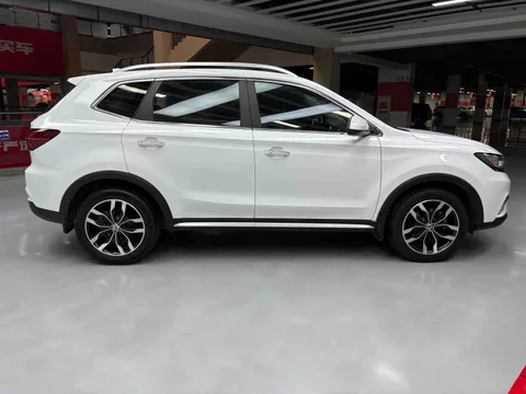 Roewe RX5