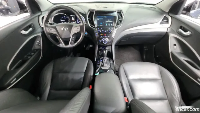 Hyundai Grand Santa Fe (Maxcruz)
