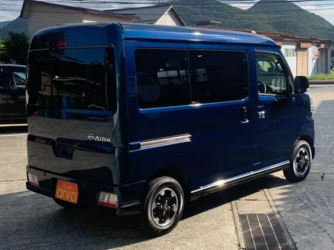 Daihatsu Atrai