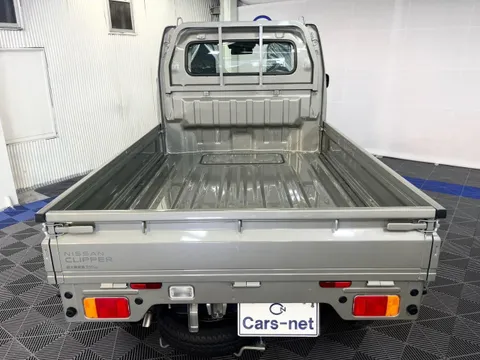 Nissan Clipper Truck