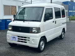 Mitsubishi Minicab Van