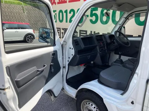 Mazda Scrum Truck