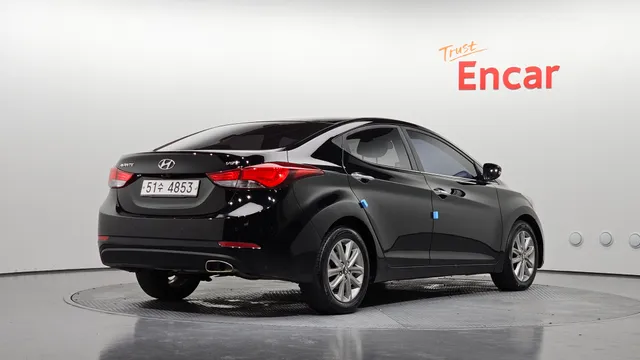 Hyundai Elantra (Avante)