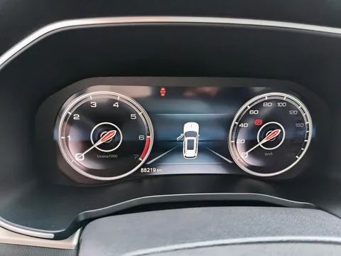 Hongqi HS7