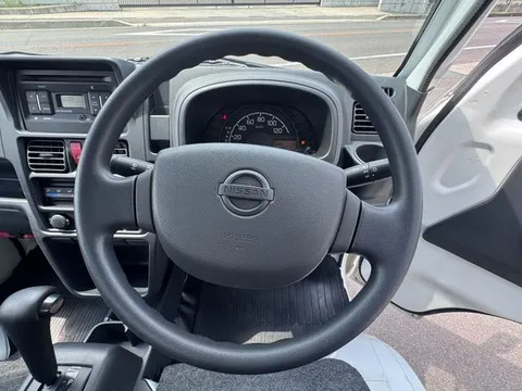 Nissan Clipper Truck