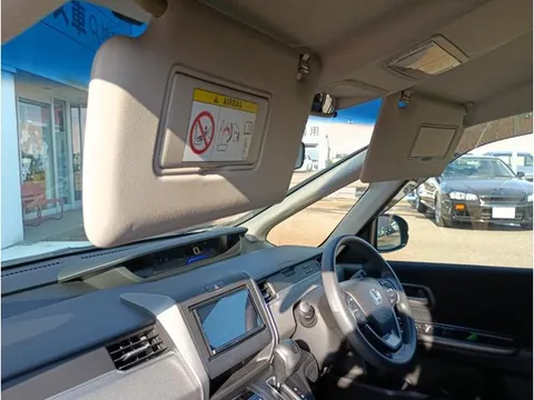 Honda Freed Plus