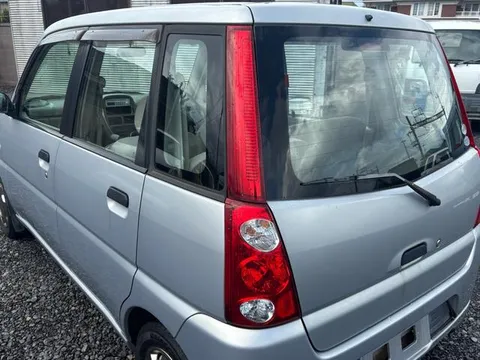 Subaru Pleo
