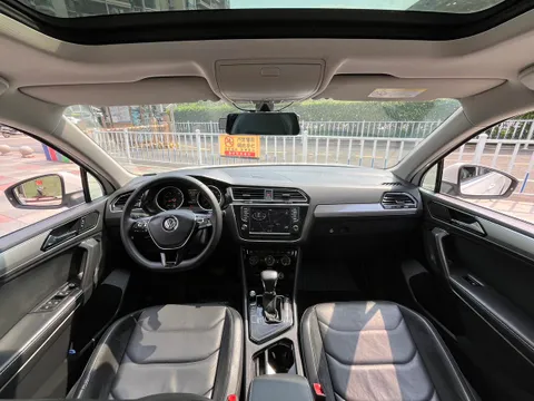 Volkswagen Tiguan L