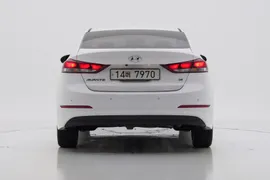 Hyundai Elantra (Avante)