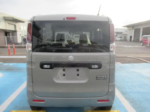 Suzuki Spacia Base