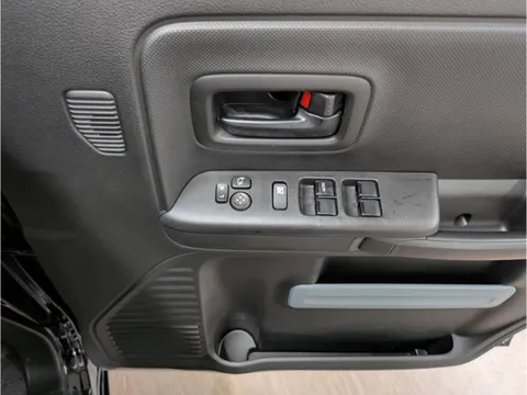 Suzuki Spacia Base