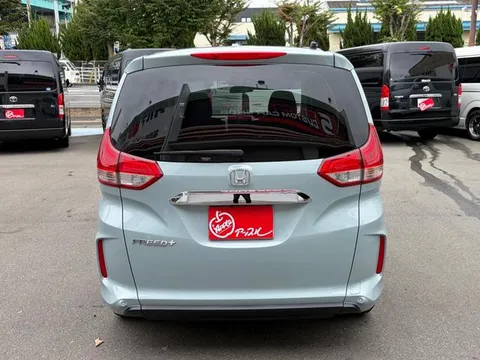 Honda Freed Plus