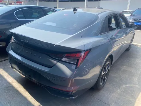 Hyundai Elantra (Avante)