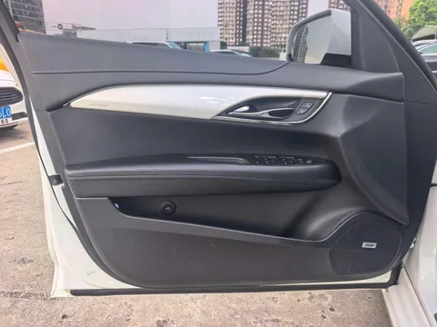Cadillac ATS-L