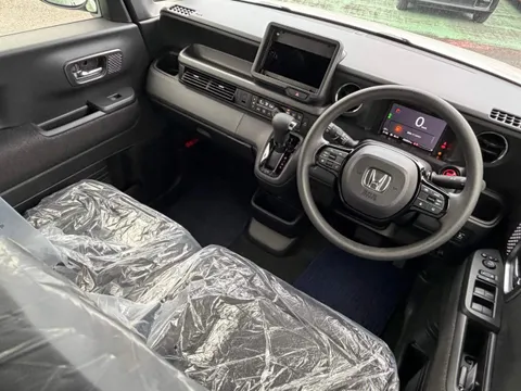 Honda N-BOX Custom
