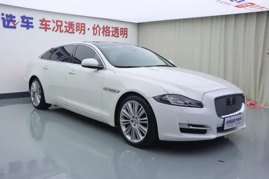 Jaguar XJ