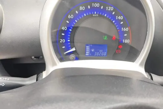BYD F0