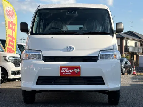 Toyota TownAce Van