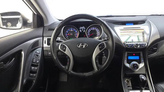 Hyundai Elantra (Avante)
