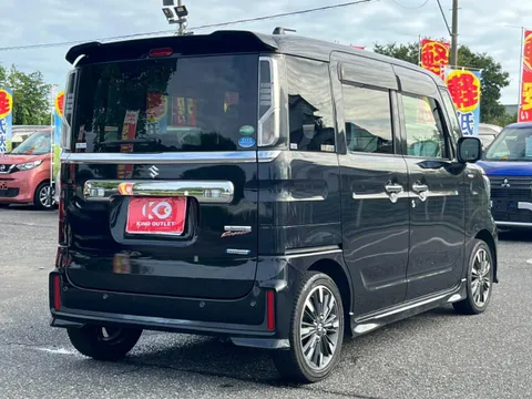 Suzuki Spacia Custom