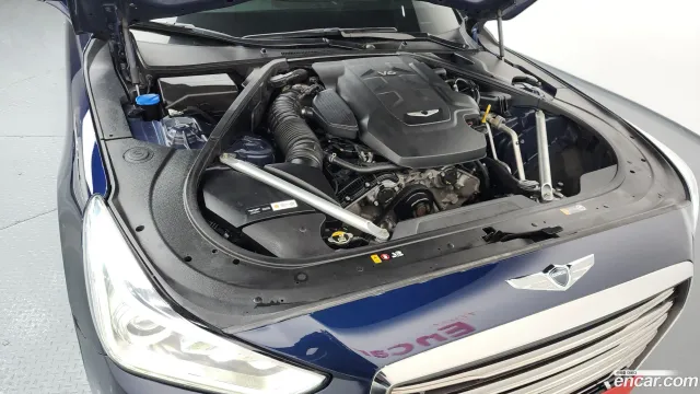 Genesis G90 (EQ900)