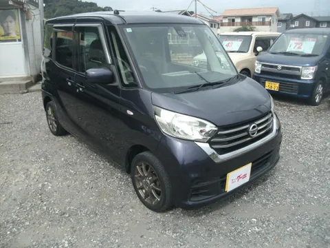 Nissan Dayz Roox