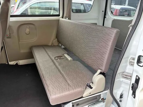 Nissan Clipper