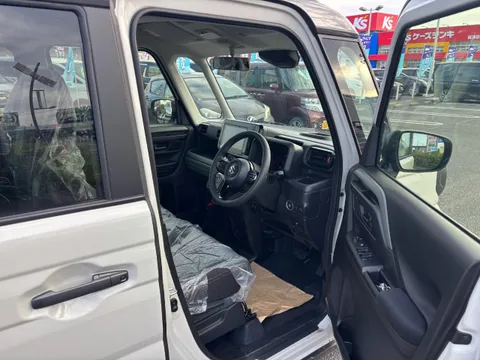 Suzuki Spacia Gear