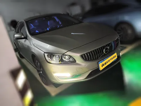 Volvo S60