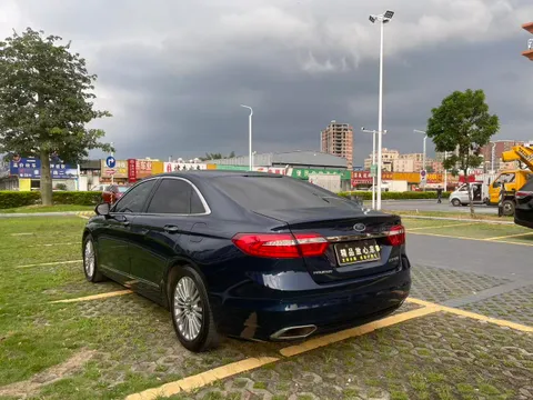 Ford Taurus