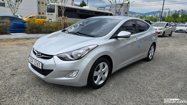 Hyundai Elantra (Avante)