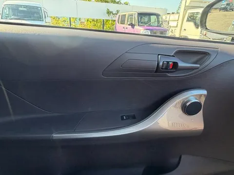 Toyota iQ