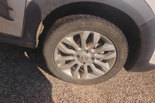 Dongfeng AX3