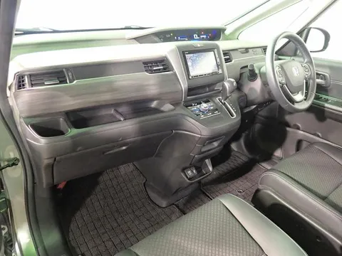 Honda Freed Plus
