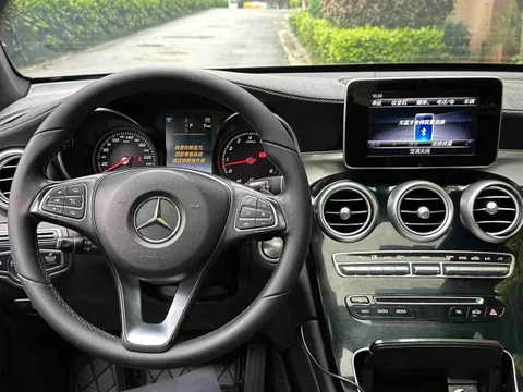Mercedes-Benz Mercedes-Benz GLC
