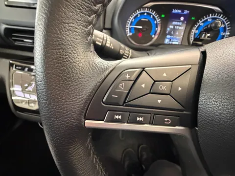Mitsubishi eK X Space