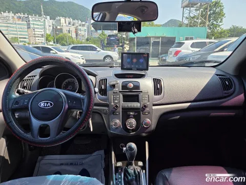Kia Cerato (Forte)