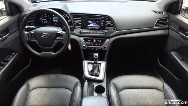 Hyundai Elantra (Avante)