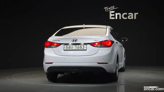 Hyundai Elantra (Avante)
