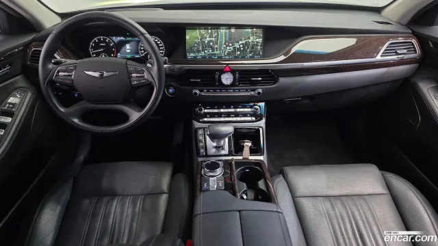 Genesis G90 (EQ900)