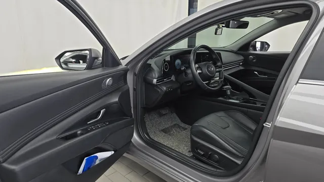 Hyundai Elantra (Avante)