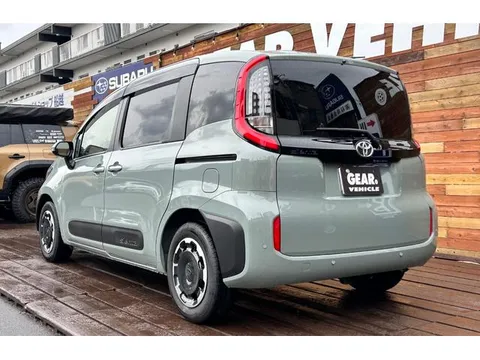 Toyota Sienta