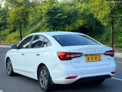 Roewe i5
