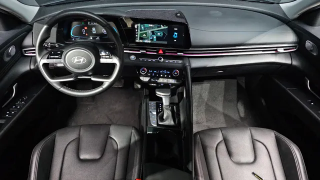 Hyundai Elantra (Avante)